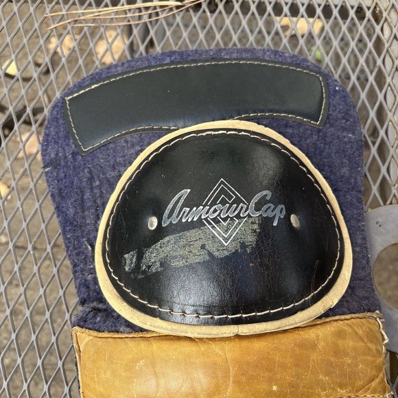 Vintage Cooper Black Diamond DG2 Leather Hockey Shin Pads Leg Guards - Picture 10 of 16